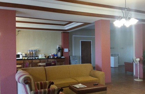 Waxahachie Hotel | Executive Inn and Suites Waxahachie