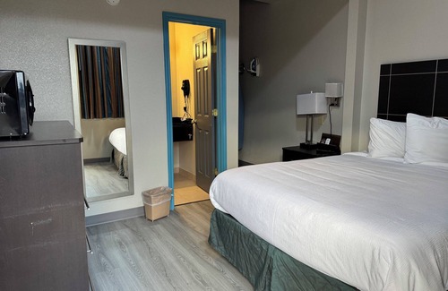 Crystal City Hotel | Executive Inn Crystal City