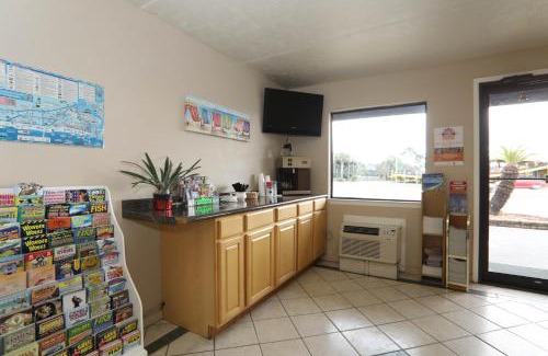 Panama City Beach Hotel | Executive Inn - Panama City Beach