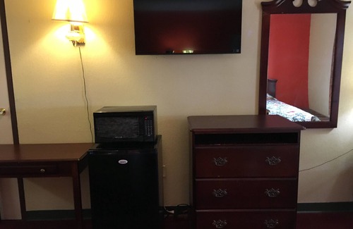 Pine Bluff Hotel | Executive Inn Pine Bluff
