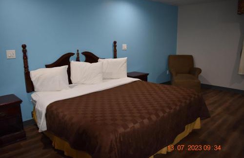 Baker Hotel | Executive Inn