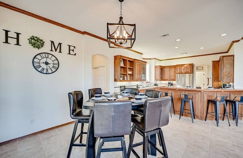 Cedar Hill Villa | ★Executive Lakeside Estate★ Pool, Home w/o Appt