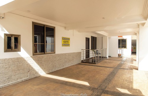 Accra Apartment | Executive Large Room With Ensuite
