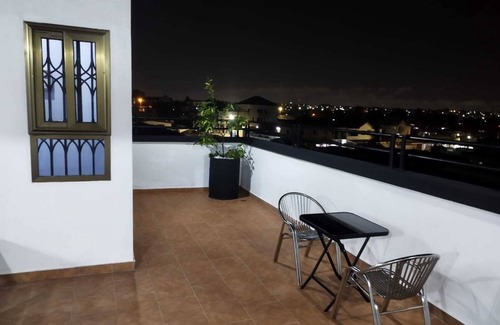 Accra Apartment | Executive Large Room With Ensuite