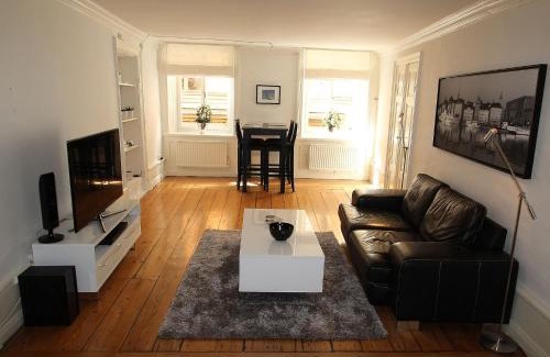 Gamla Stan Apartment | Executive Living Old Town Unique