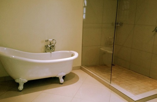Waterkloof Apartment | Executive Long-Stay Aparment Suites