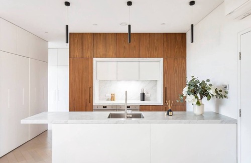 Alexandria Apartment | Executive Luxury Retreat Eco Passive Living