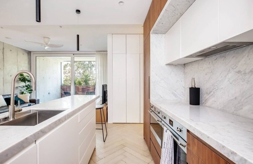 Alexandria Apartment | Executive Luxury Retreat Eco Passive Living