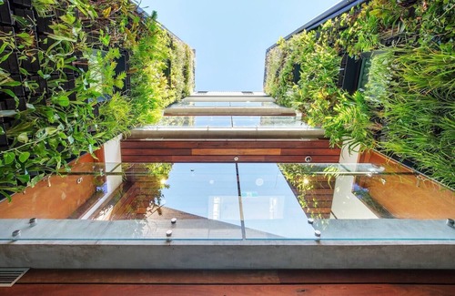 Alexandria Apartment | Executive Luxury Retreat Eco Passive Living