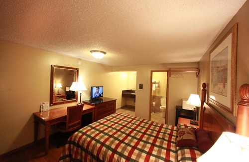 West Eugene Hotel | Executive Motel