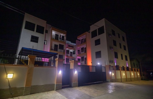 Accra Apartment | Executive One Bedroom Furnished Apartment - 25 mins drive from the Airport