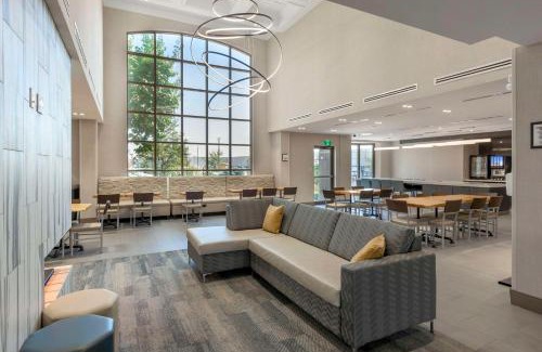 Gateway Hotel | Executive Residency by Best Western Toronto-Mississauga