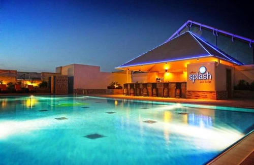 Al Qusais House | Executive Room In Al Qusais 3 By Luxury Bookings