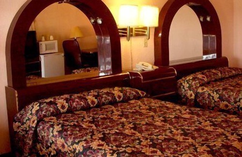 Clewiston Hotel | Executive Royal Inn Clewiston