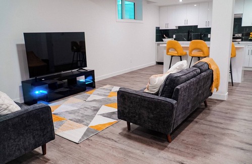 Northeast Edmonton Apartment | Executive , Serene, Beautiful 2 bedroom Basement Apartment