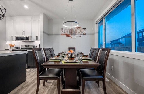 Chestermere House | Executive Space for Everyone (King beds). Come Stay Refreshed, Renewed & Reset.