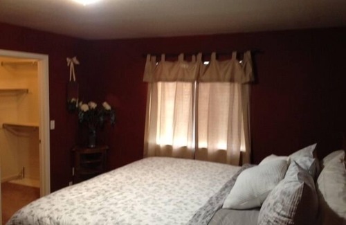 Waterglen House | Executive Stay Discount Scenic Colorado Ranch