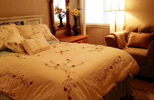 Waterglen House | Executive Stay Discount Scenic Colorado Ranch