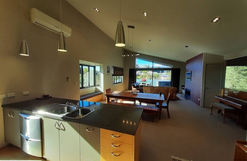National Park Village House | Executive Stay Tongariro
