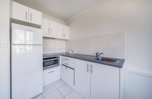 Darlinghurst Apartment | Executive Studio at College Street, Sydney CBD