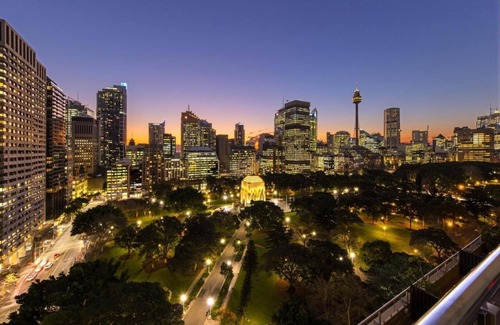 Darlinghurst Apartment | Executive Studio at College Street, Sydney CBD