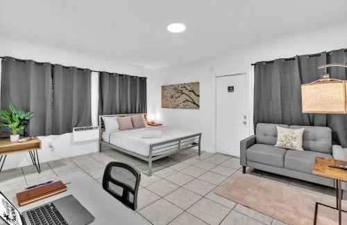 Downtown Hollywood Apartment | Executive Studio Suite Hollywood Beach Blvd