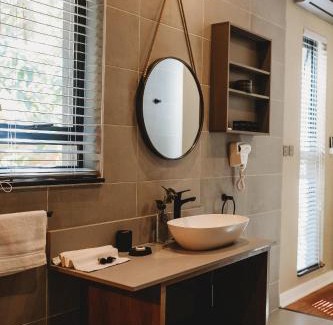 Harare Villa | Executive suite 5 Star in Mount Pleasant - 2260