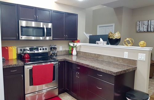 Grande Prairie Apartment | ❤️Executive Suite❤️By 2 Shopping Centres, Costco .