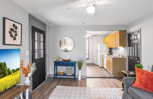 Hummelstown Apartment | Executive Suite near Hospitals and University, pet-friendly