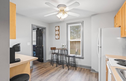 Hummelstown Apartment | Executive Suite near Hospitals and University, pet-friendly