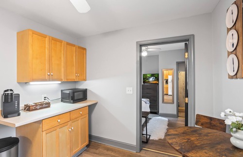 Hummelstown Apartment | Executive Suite near Hospitals and University, pet-friendly