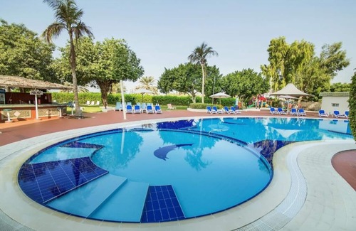 Al Majaz Apartment | Executive Suite Near Nakheel Osais