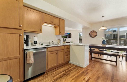 Northeast Colorado Springs House | Executive Townhouse To Stay