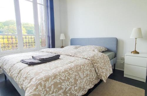 Velizy-Villacoublay House | EXIGEHOME - Grande maison en bord d'étang à 20 min de Paris