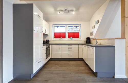 Lossburg Apartment | Exklusive Ferienwohnung auf dem Romanshof - Schwarzwald Plus Gastgeber