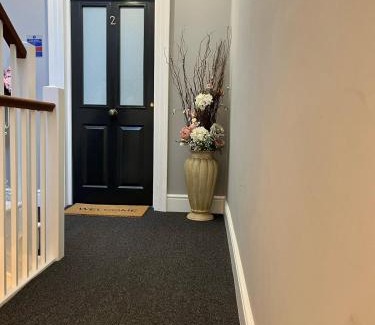 Exmouth Apartment | Exmouth 2 Bedroomed Seaview Apartment stones throw from the beach or town!
