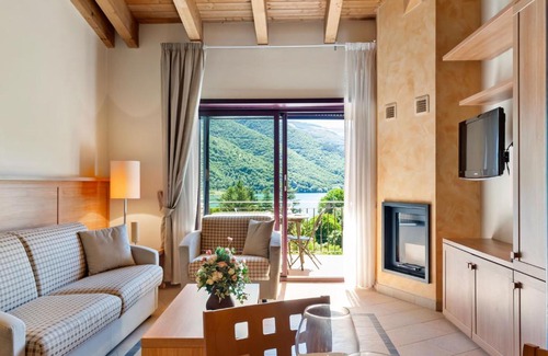 Scanno House | Exotic Holiday Home in Scanno with Garden and Terrace