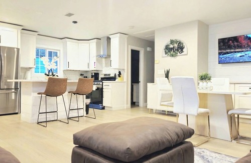Lemon Grove House | Exotic home 2bed 1 bath adams street
