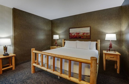 Sioux City Hotel | Expanded King Bunk Bed, Stoney Creek, Sofa Bed, Living Room | 2 Units