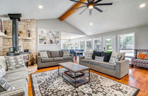 Oatmeal House | Expansive Bertram Retreat with Pool, on 28 Acres!
