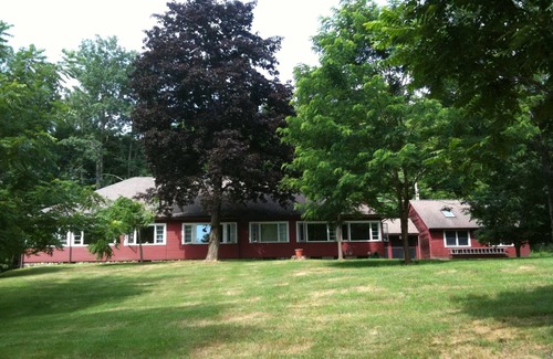 Bantam House | Expansive Countryside House, 7 Serene Acres with Pond & Woods
