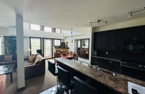 East Kootenay Condo | Expansive Fernie Penthouse | Heated Pool & Jacuzzi