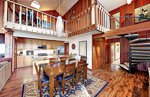 Brockway Condo | Expansive Lake Tahoe Oasis w/Pier & Fireplace - Walk to Kings Beach