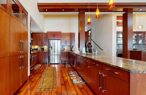Snowmass Village House | Expansive mountain lodge with hot tub, fast WiFi, & easy access to slopes