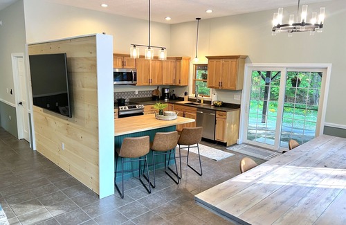 Harrison House | Expansive Retreat - All-Season Contemporary Farmhouse [Lakes & Mountains]