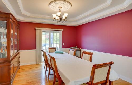 East Greenbush House | Expansive Upstate Home with Home Theater!