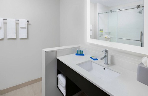 Missouri City House | Experience a Luxurious & Comfortable Staycation!