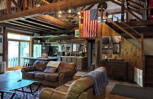 Bennington Other | Experience a VT one of a kind Renovated Barn- Leaf Peeping and all season fun