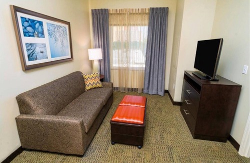 Newark House | Experience a warm and welcoming place !
