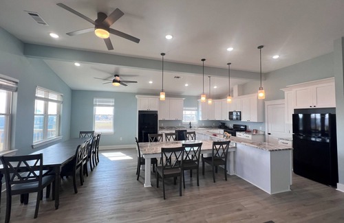 Grand Isle House | Experience beachfront bliss at Double the Fun in Grand Isle, LA, perfect for 19 guests!